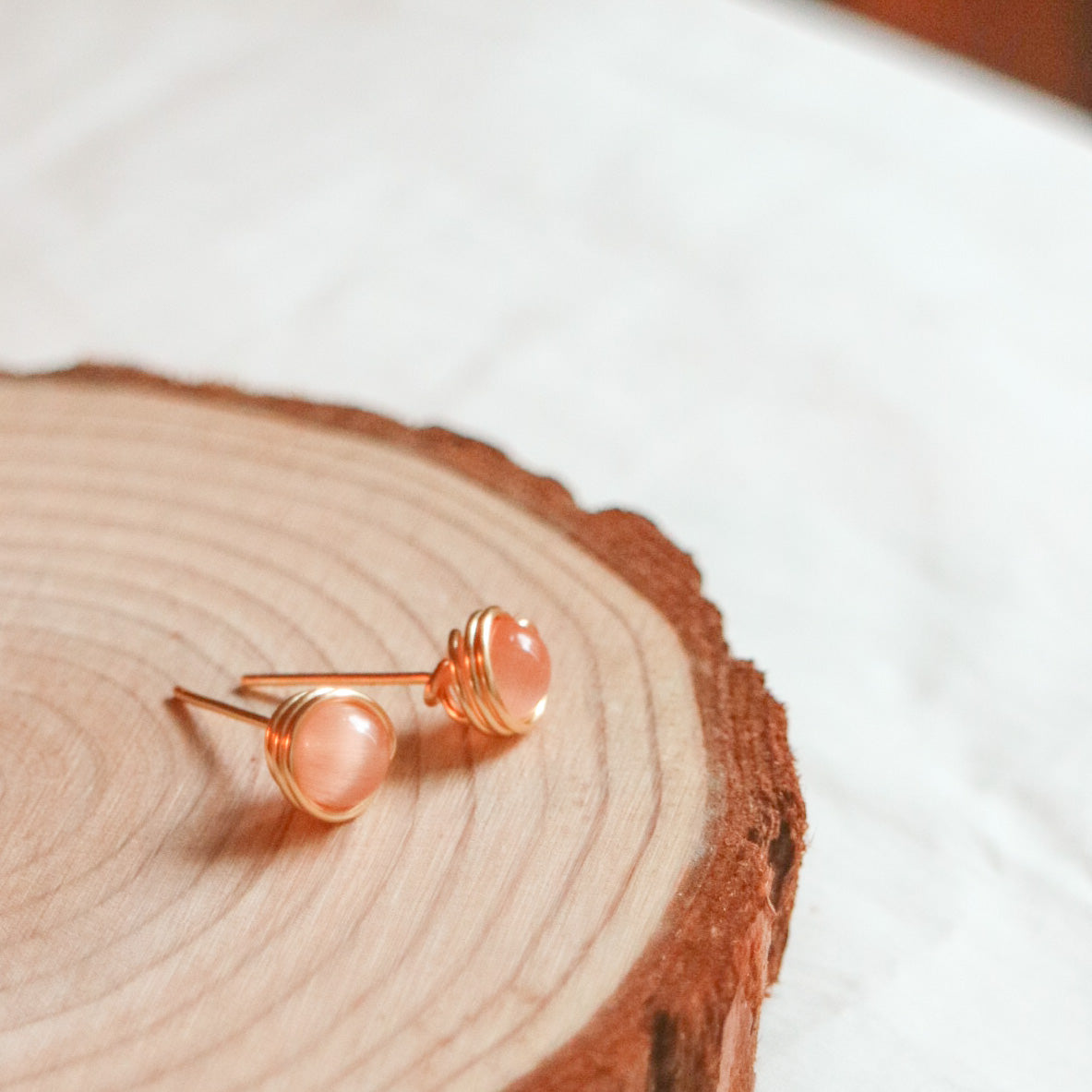 Coral Cat-eye Stone Stud Earrings