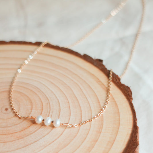 Droplet Pearl Necklace