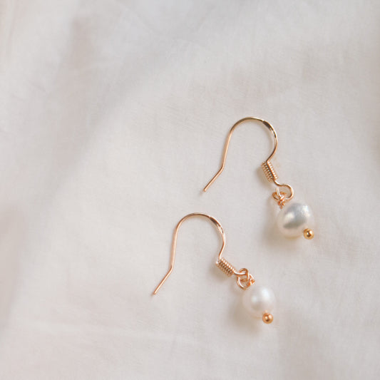 Kleio Pearl Earrings