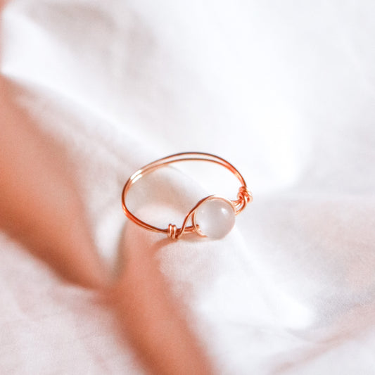 Ivory Cat-eye Stone ring